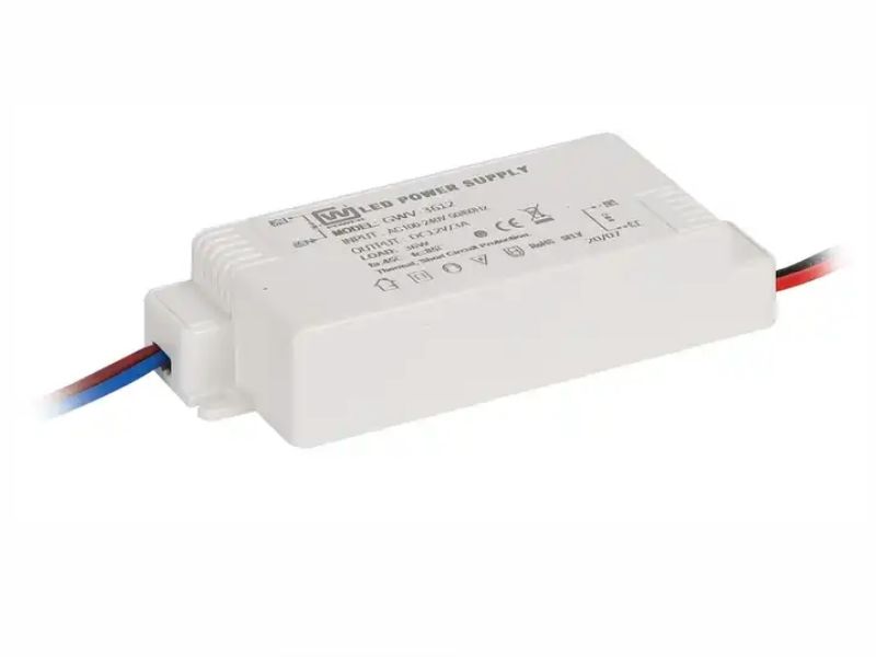 12V 3A voeding (36 watt), voor LED en of verwarming