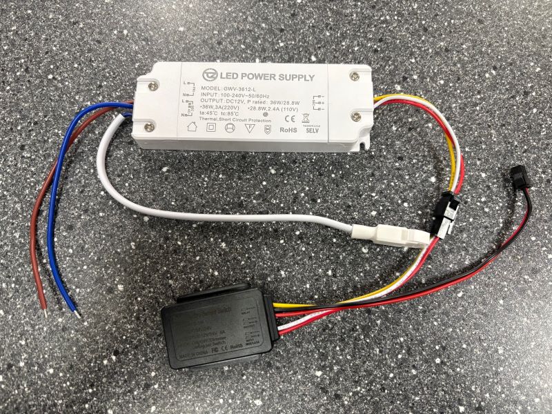 Q24U 12v 3A 36 watt LED driver touch sensor - schakelaar - 230 volt output - GWV-3612-L