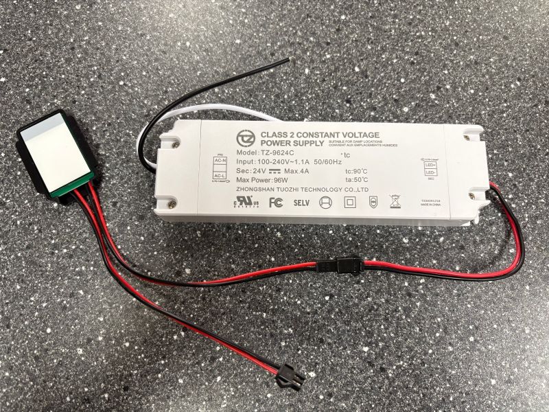 Q24U 24V 90W LED Driver met Touch Dimmer – Q24U TZ-9624C – Spiegelverlichting